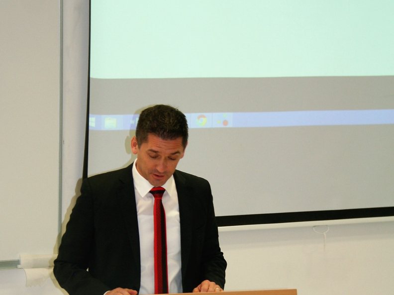 3 dr Matej Forjan
