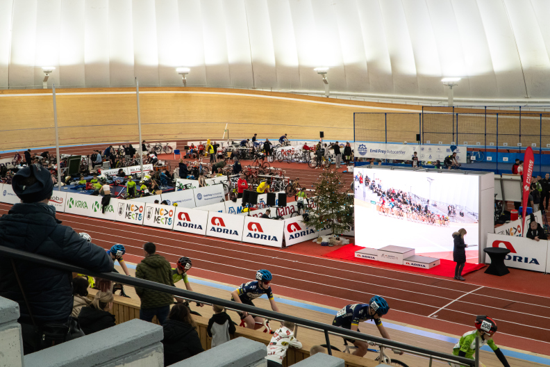 Pokal NM in Božično-novoletni kriterij v dvoranskem kolesarstvu 2024 3.JPG